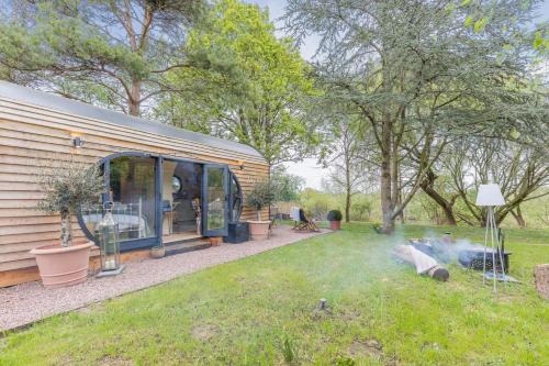 The Pod - Riverside Retreat