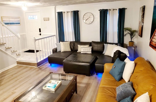 The Point ⭐️ 3B Retreat Home by VB Town Center