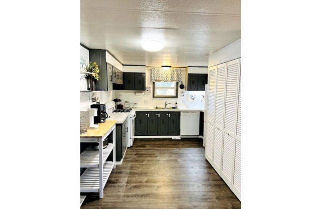 The Ranch-close to airport & fairgrounds 016290