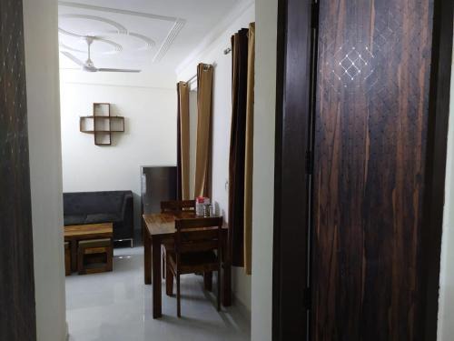 The Raveesh Lado - 1BHK Fully Furnished Apartment