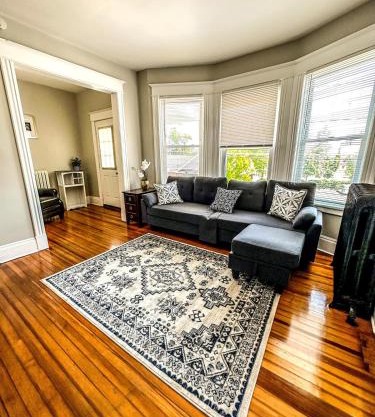 The Red House Albany NY 4 Bedroom Private Apartment