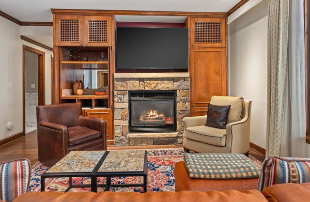 The Ritz-Carlton Club | Two-Bedroom WR Residence 2408, Ski-in & Ski-out Resort in Aspen Highlands
