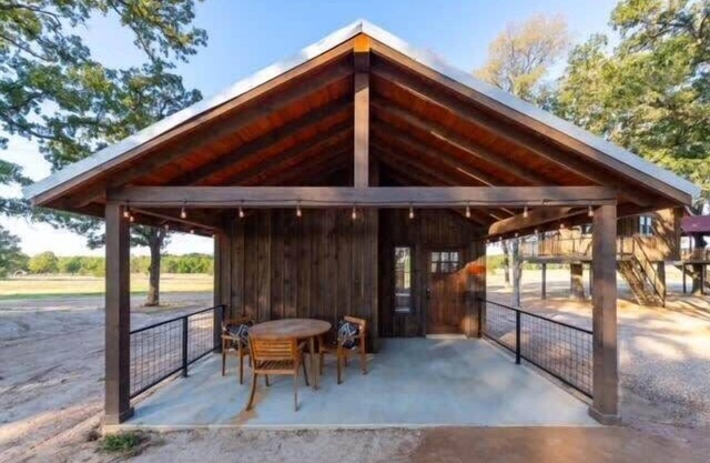 The Roadrunner Cabin 15MIN to Magnolia & Baylor