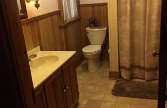 The Russell at Victorian Charm Inn