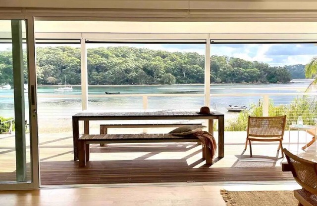 The Sandbar House, Royal National Park NSW, waterfront beach house