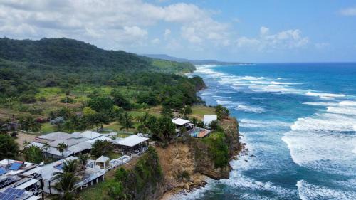 The Sea Cliff Hotel Resort & Spa