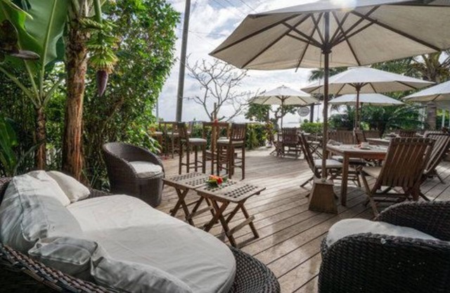 The Seaview Lodge