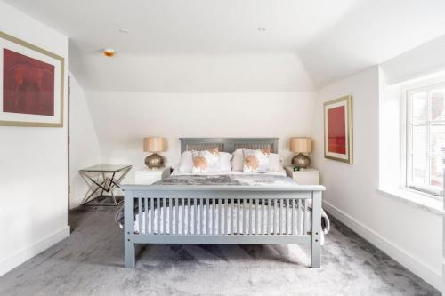 The Secret, Stylish & Spacious En Suite in Blandford Forum, Dorset