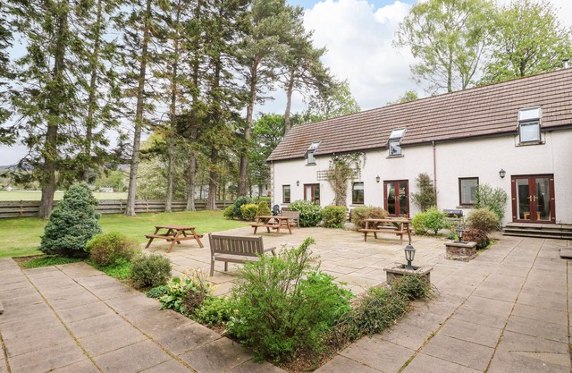 THE SHIELING, family friendly, with a garden in Newtonmore