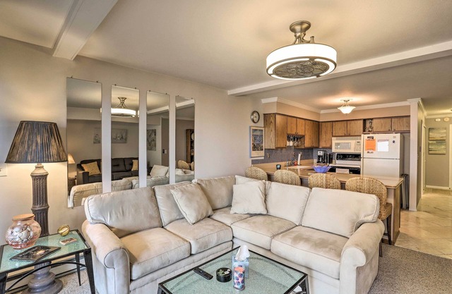 The Shores Condo w/Beach Access < 2 Mi to Dtwn!