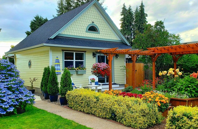 The Silverton Cottage- A garden retreat
