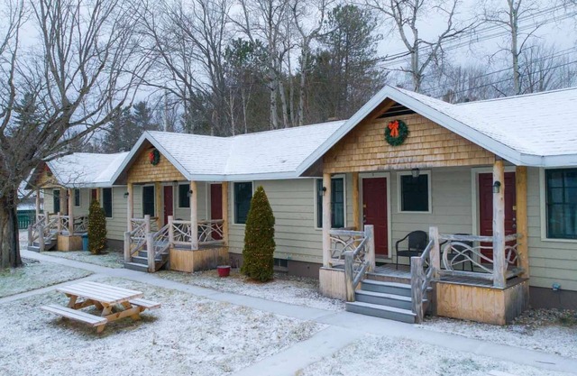The Snowshoe Lodge