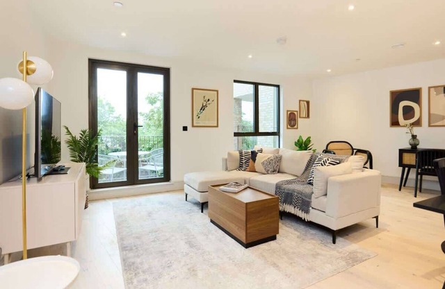 The South Wimbledon Place - Adorable 2 Bdr Flat