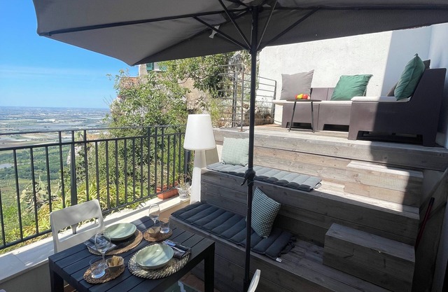 The Stable and Barn suites with breathtaking views of Ninfa Garden and Circeo