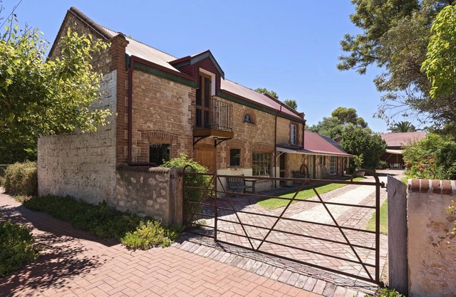 The Stables BnB, Shiraz Suite centrally located in Langhorne Creek