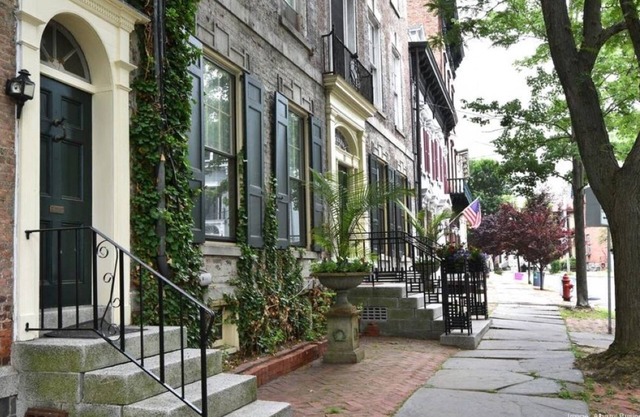 The Stockade Inn