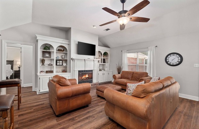 The Summer Place House/4 Bed 2 Bath/The Perfect Home Away From Home
