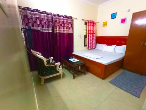 The Super Residency - Near Nizamuddin Markaz & Auliya Dargha