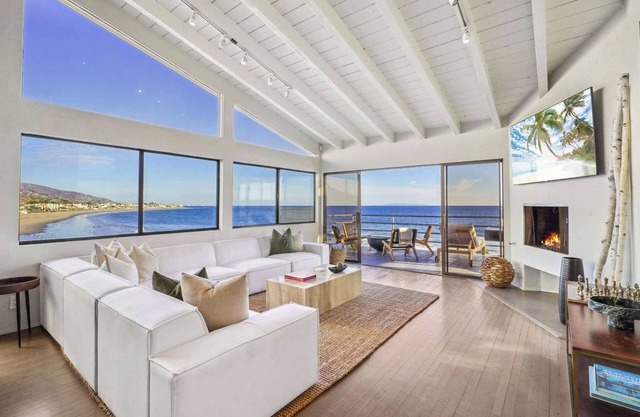 The Surfrider Villa by Stay Awhile Villas