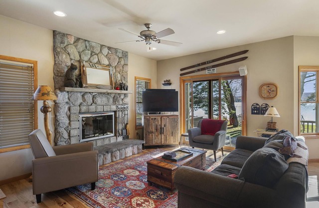 The Sweet Seclusion Cottage with 100 feet of Private frontage Pickerel Lake!