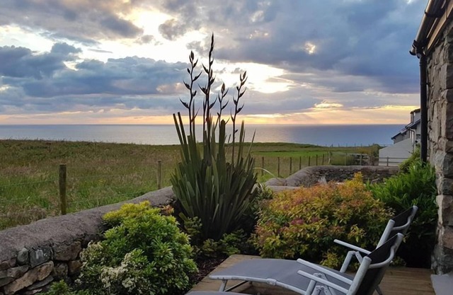 The Tack Room - a llyn peninsula that sleeps 7 guests in 3 bedrooms