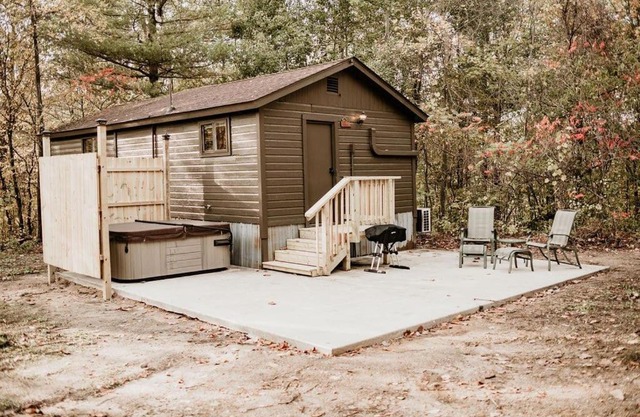 The Tiny Timber/Tiny Cabin