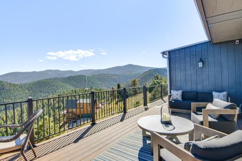 The View at Mountain Retreat By Red Rocks and Golden
