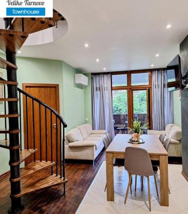 The View Veliko Tarnovo Townhouse
