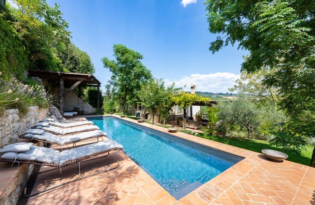 The Villa on the Ancient Walls 5 *L