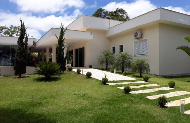 THE VILLA WITH DAM