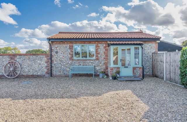 The Walnut | East Ruston Cottages