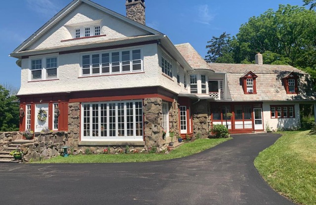 The Waverly Mansion
