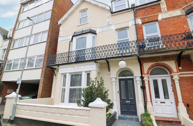 THE WILTONS, family friendly, with a garden in Bexhill-On-Sea