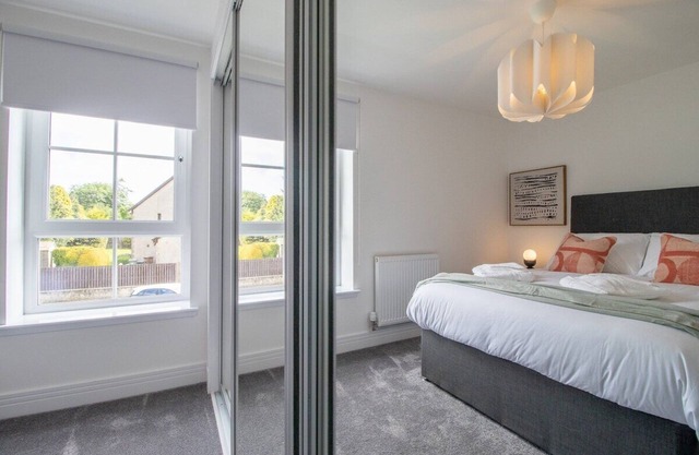 The Winnoch - modern 2 bed flat