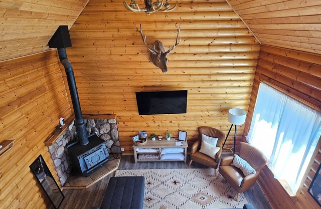 The Woody Cabin in Southern Utah, 39 Mi from Zion.