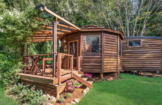 The Yurt @ Lothlorien