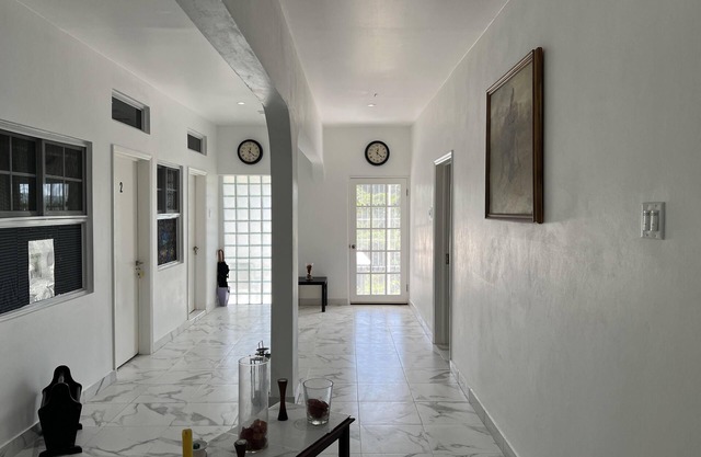 Thebreeze can accommodate up to 30 people