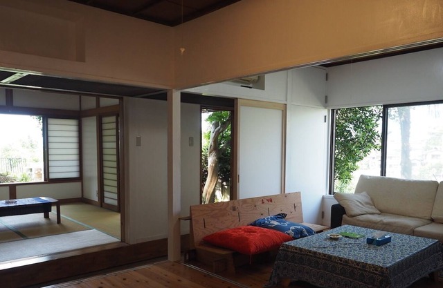 There is a deck overlooking the sea and the harbor / Ashigarashimo-gun Kanagawa