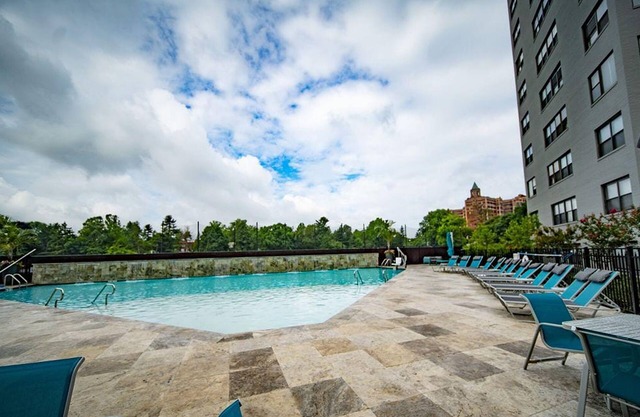 This apartment is a 2 bedroom(s), 1 bathrooms, located in Philadelphia, PA.