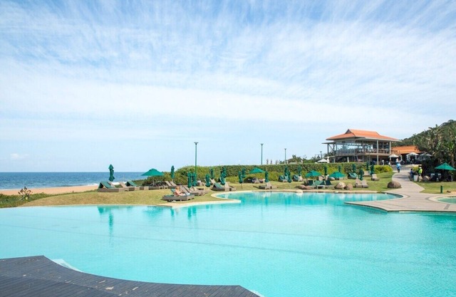 This house is a 3 bedroom(s), 3 bathrooms, located in Dolphin Coast, KwaZulu-Natal.