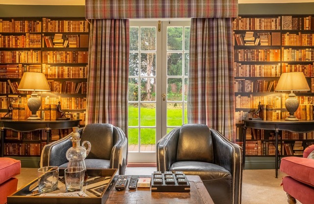 This magnificent Grade II listed farmhouse dating from the 17th century sits proudly within 500 acre