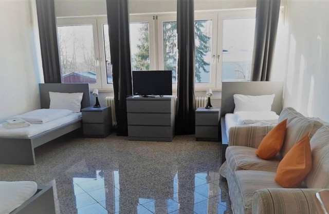 This space miracle in our apartment house Haldesdorfer Straße perfectly matches your needs. The old ceilings of the apartment are preserved, so it brings the charm between old and new in perfect harmony and creates a cozy atmosphere