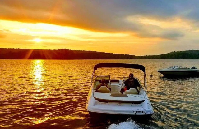 Thompson Lake(front) Getaway!