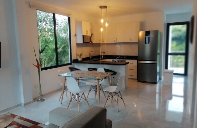 Three-bedroom country deluxe apartment with jacuzzi and balcony with a view.