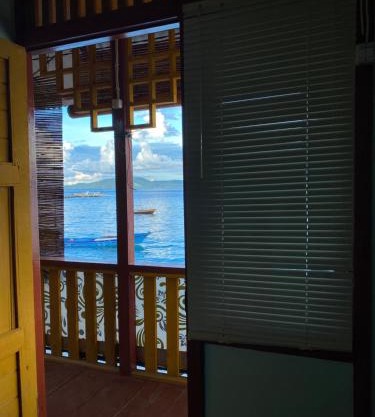 Three Ken Homestay & Cafe