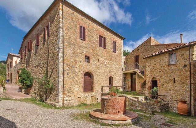 Three-room apartment 2 Borgo Fattoria Tenuta il Santo Monticiano Siena