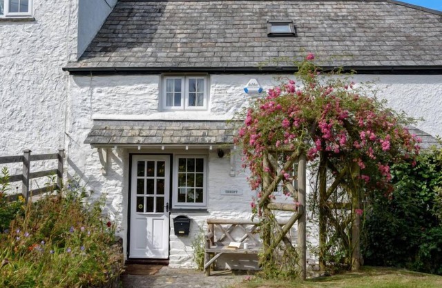 Thrift Cottage by Interhome