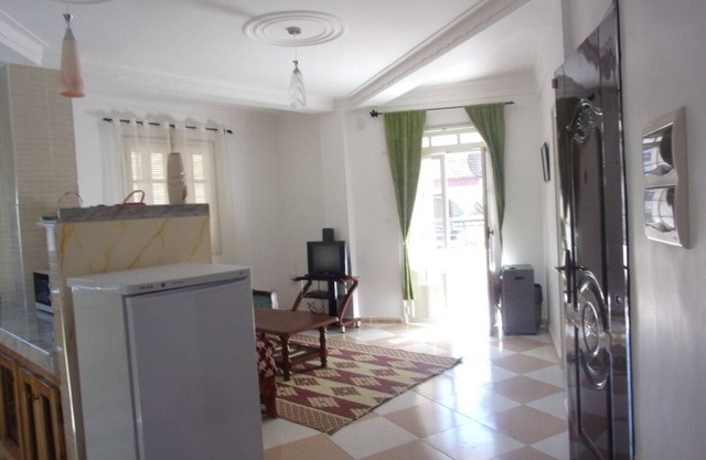 Tigzirt: Luxury building