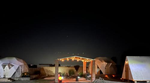 Tihi glamping club