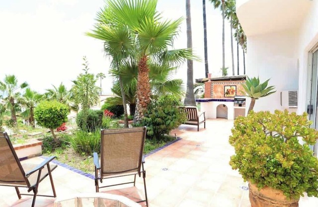 Tijuana Beach View & Patio 2br 2 ba